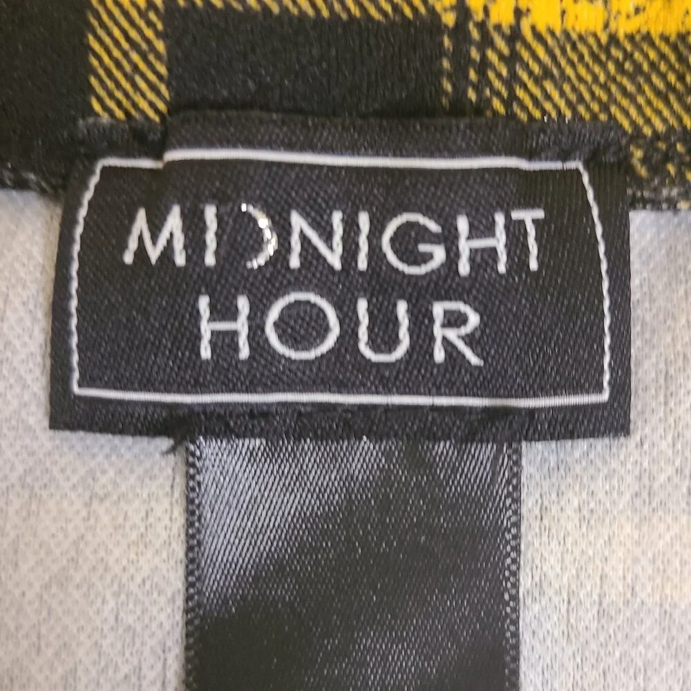 Midnight Hour Yellow & Black Plaid O-Ring Skater Skirt - Picture 2 of 6